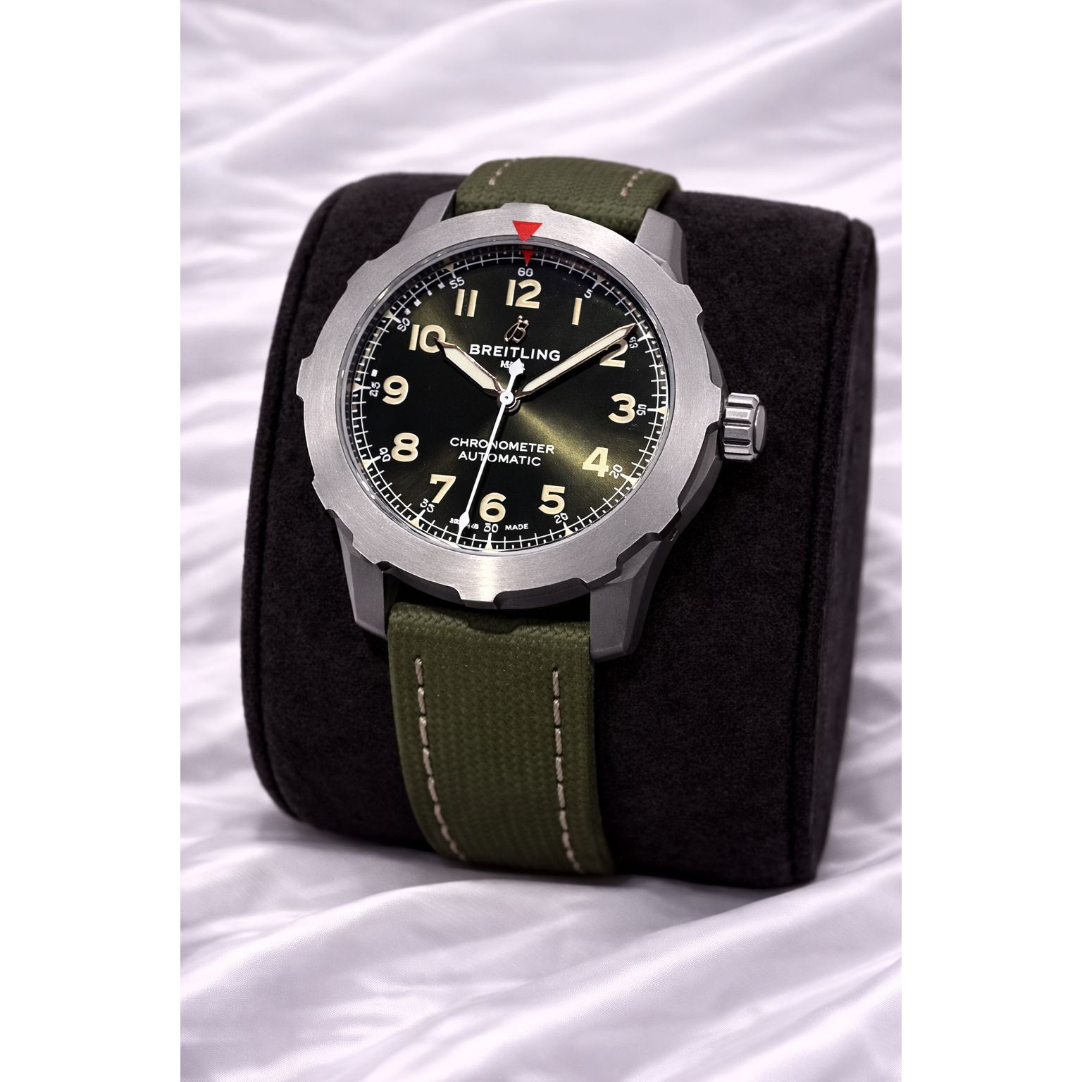 Breitling Navitimer Aviator 8 Super 8 B20 Automatic 46 Eb2040101l1x1